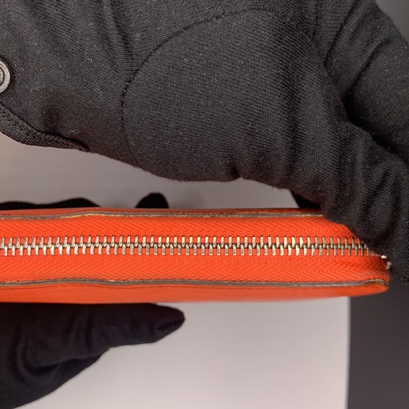 Louis Vuitton Long Zippy Wallet Epi Leather - Picture 16 of 17